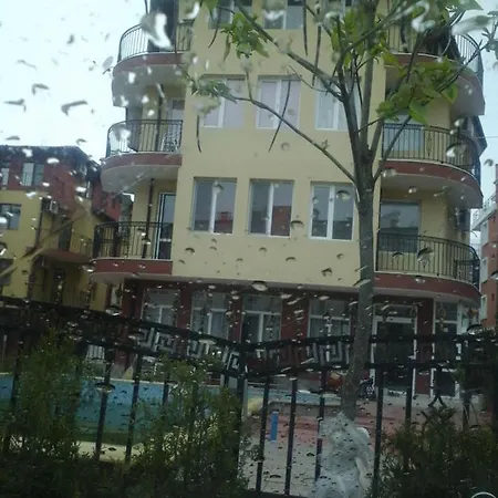 2 Студиа В Равда * Rawda