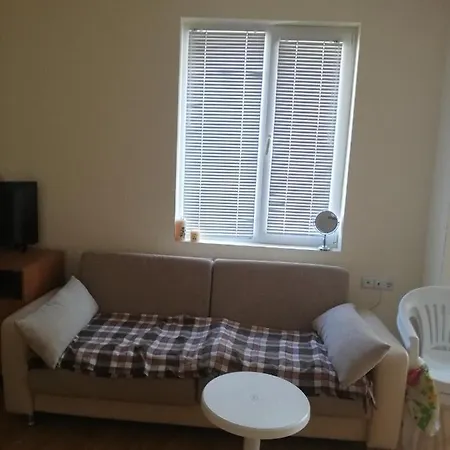 2 Студиа В Равда Guest house